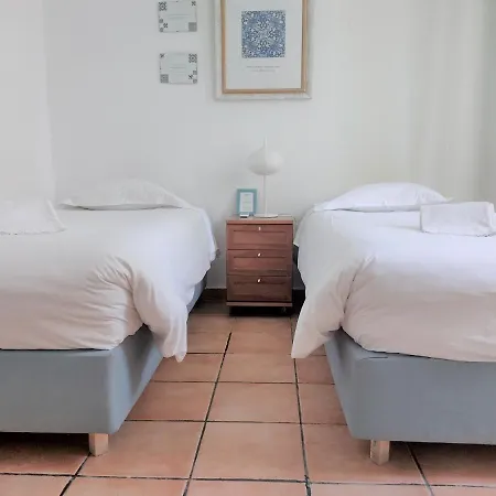 Guest house The Tiles House 3*
