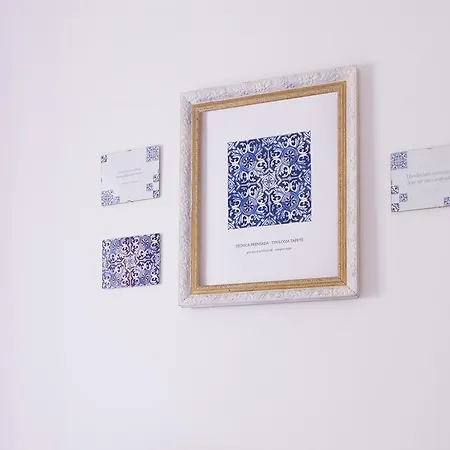 The Tiles House 3*